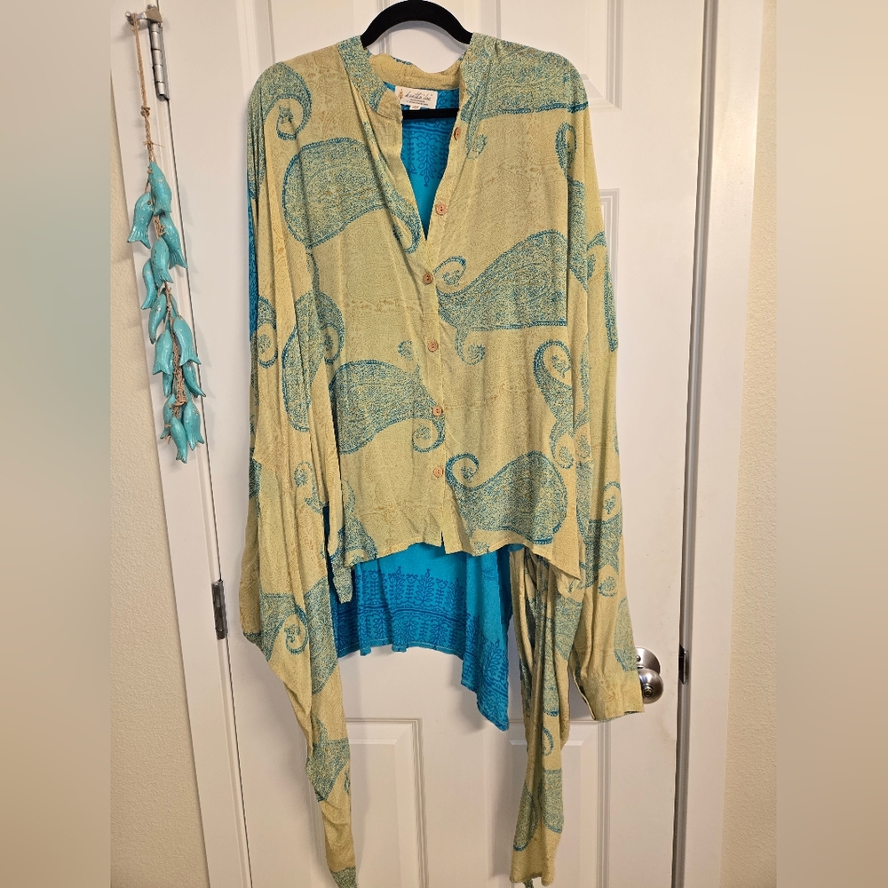 Kantha Bae Silk Nirvana with Paisley Design